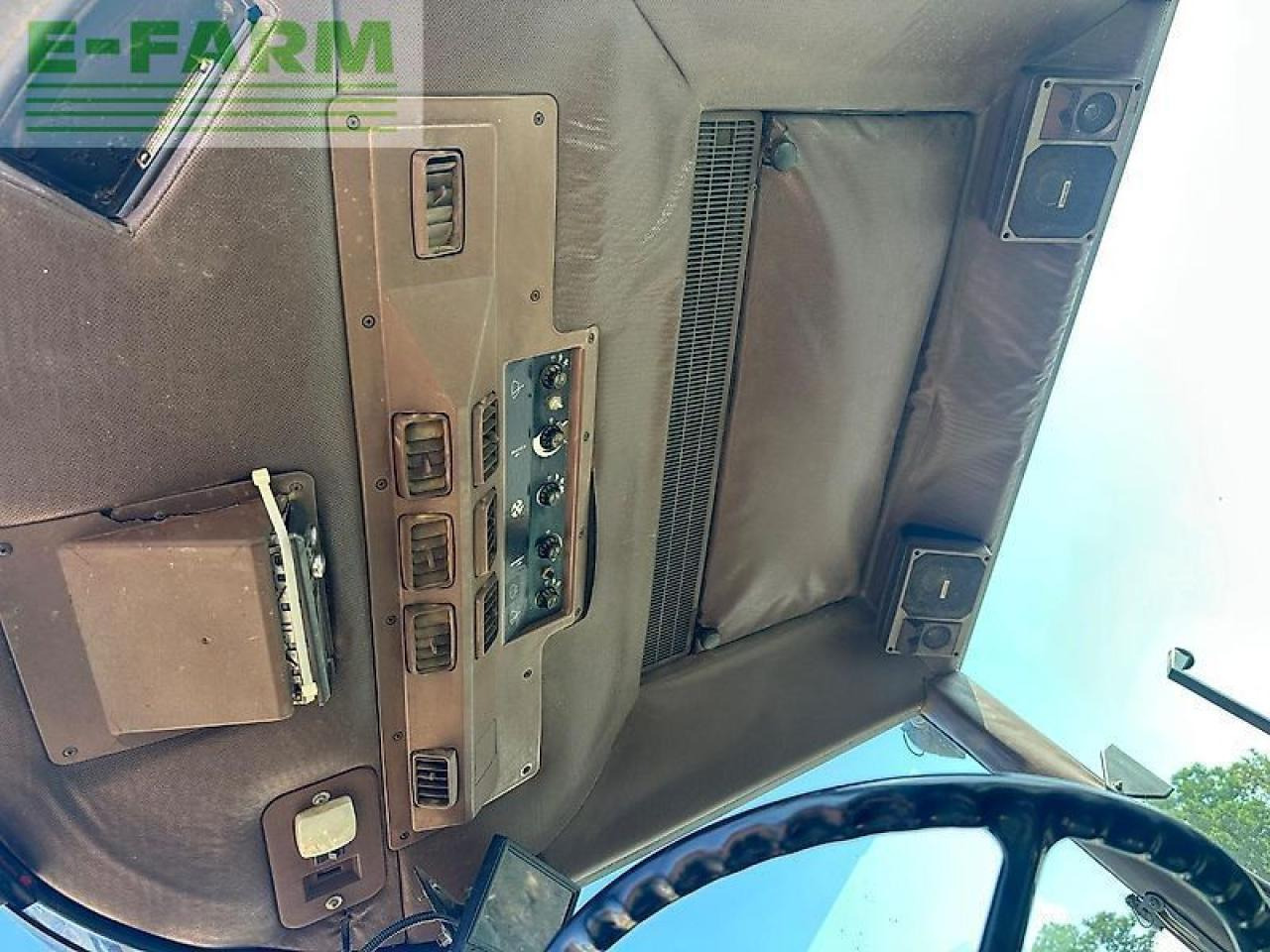 John Deere 4050 klima fronthubwerk - Трактор: фото 5 John Deere 4050 klima fronthubwerk - Трактор: фото 5