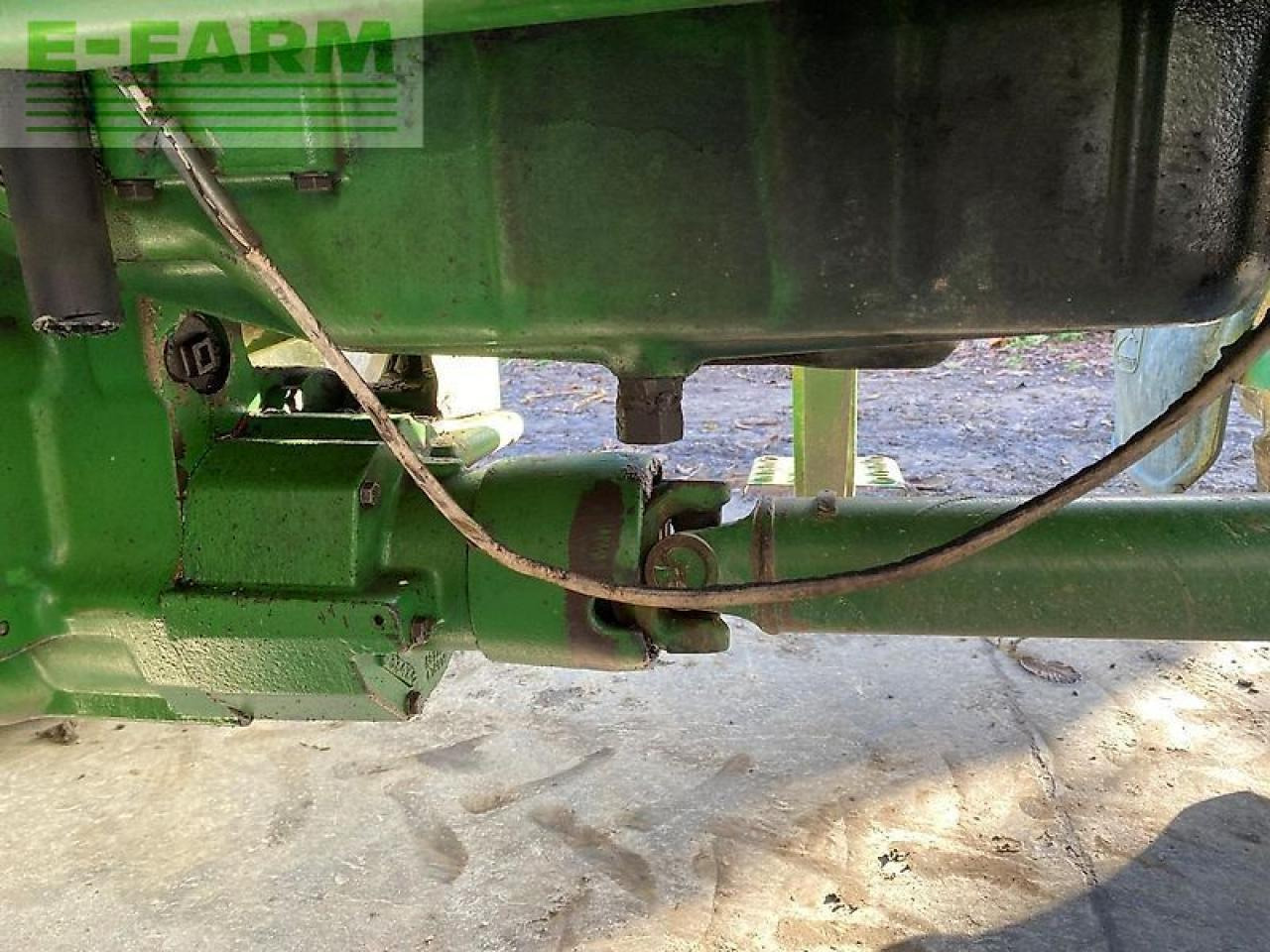 Трактор John Deere 4755: фото 12