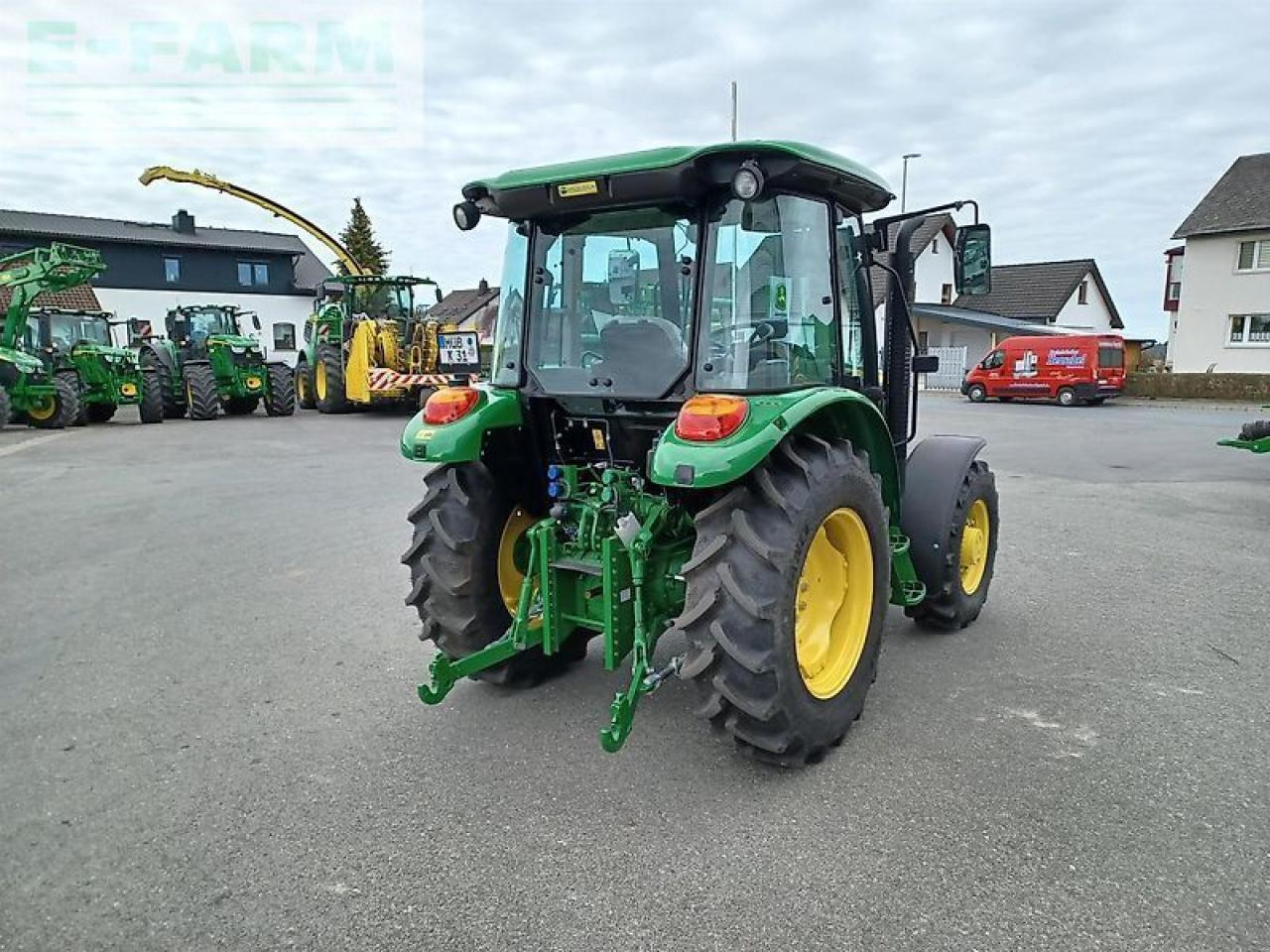 John Deere 5058e - Трактор: фото 4 John Deere 5058e - Трактор: фото 4