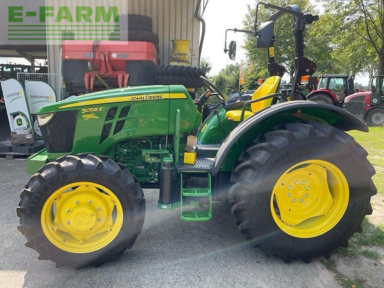 John Deere 5058e - Трактор: фото 2 John Deere 5058e - Трактор: фото 2