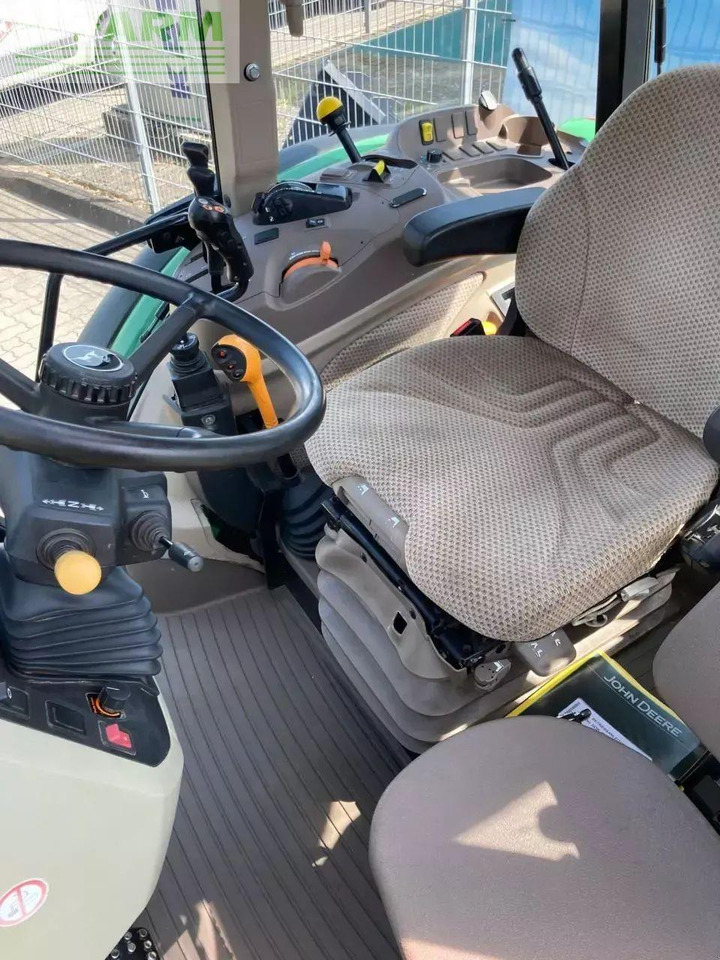 John Deere 5090m - Трактор: фото 3 John Deere 5090m - Трактор: фото 3