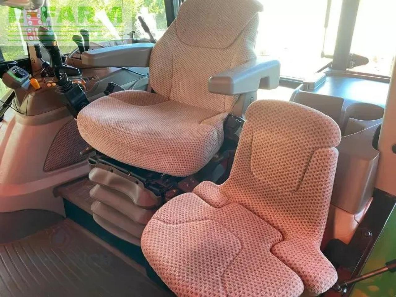 John Deere 5100r - Трактор: фото 4 John Deere 5100r - Трактор: фото 4