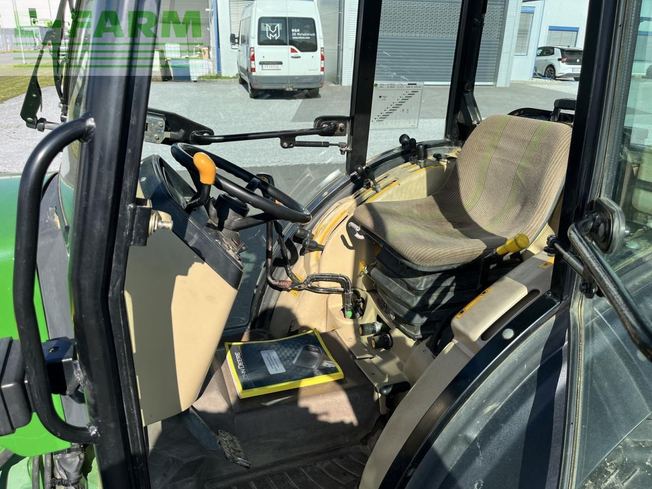 John Deere 5410 - Трактор: фото 5 John Deere 5410 - Трактор: фото 5