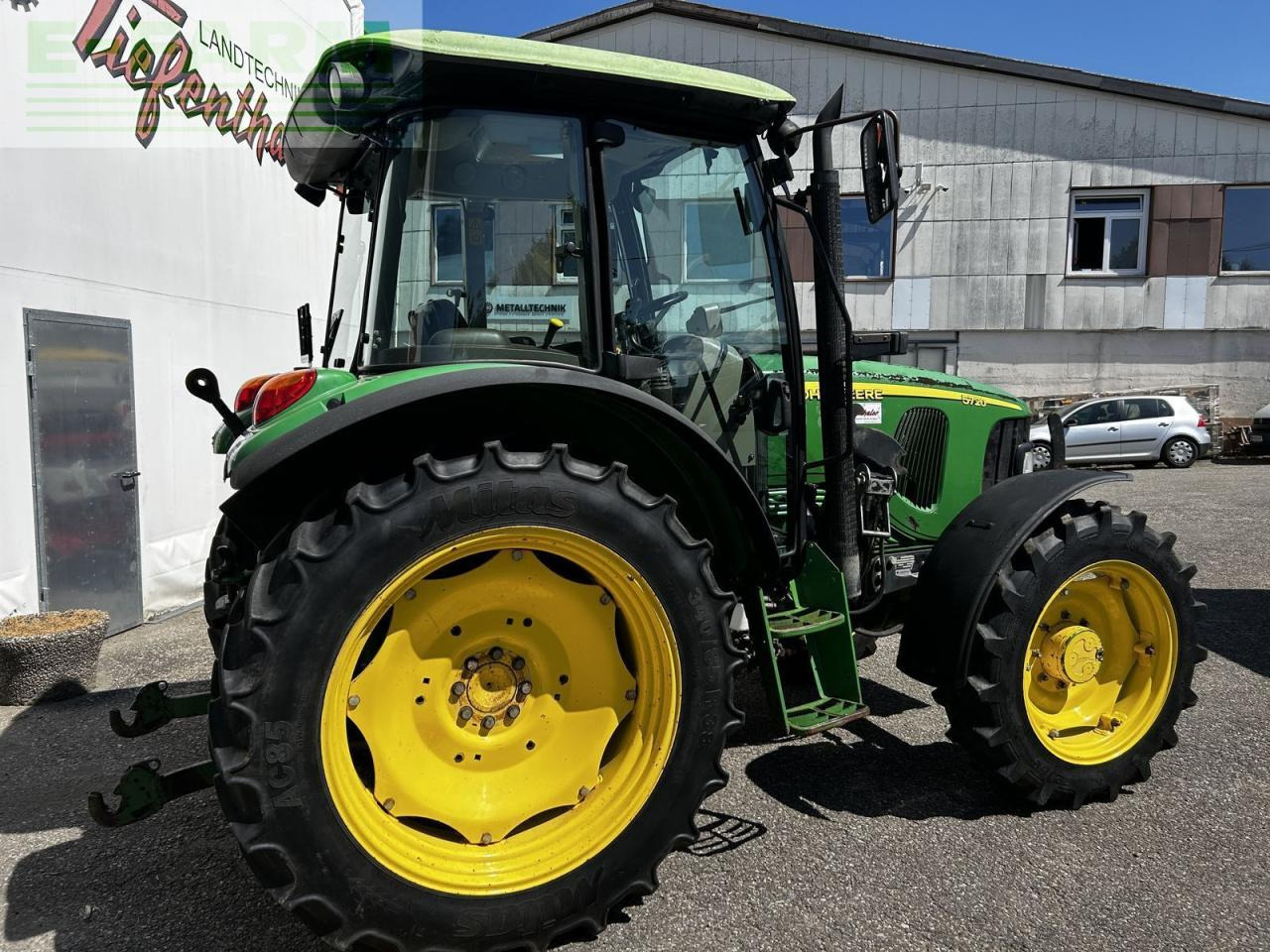 John Deere 5720 premium - Трактор: фото 5 John Deere 5720 premium - Трактор: фото 5
