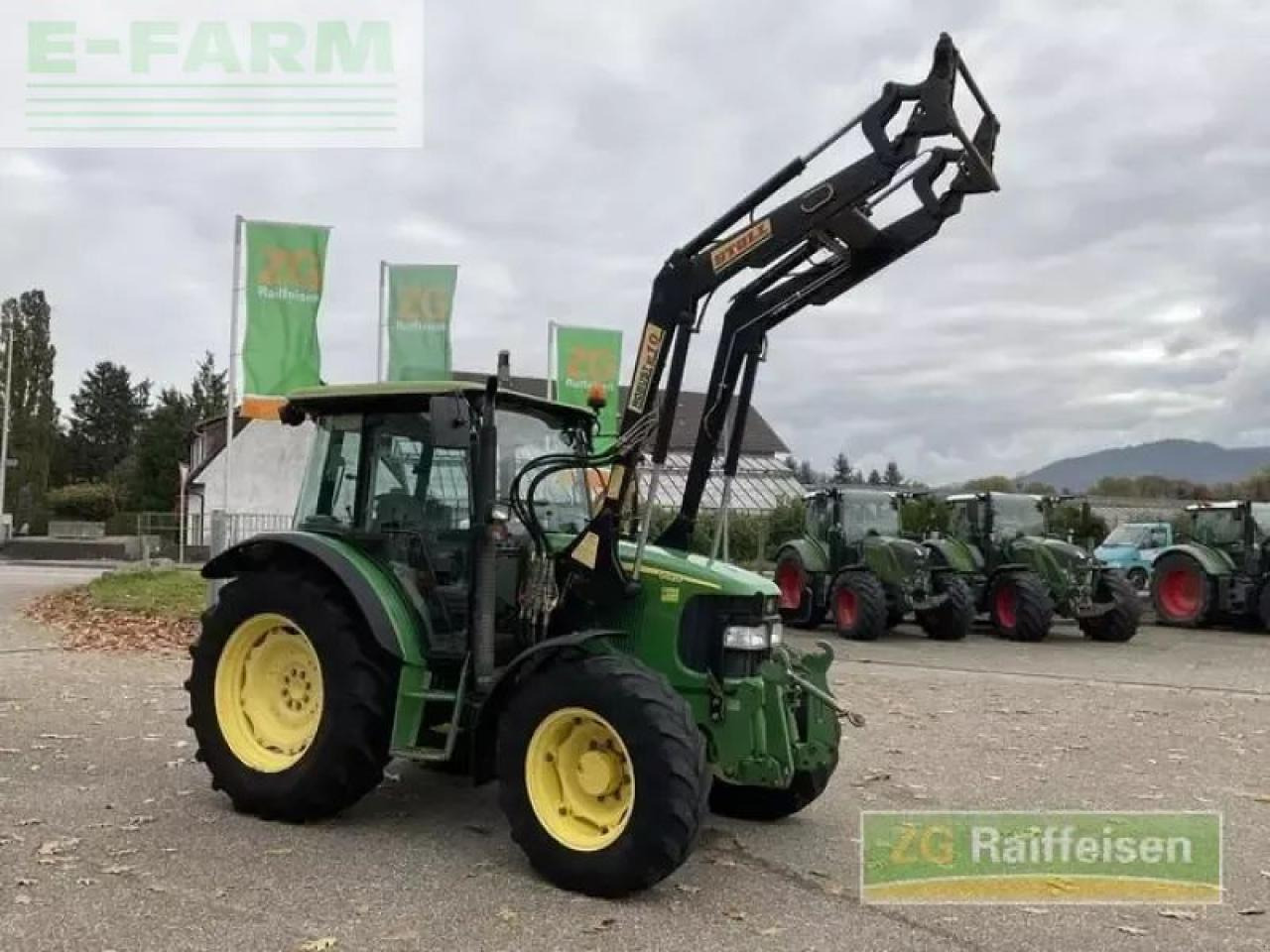 John Deere 5820 - Трактор: фото 2 John Deere 5820 - Трактор: фото 2