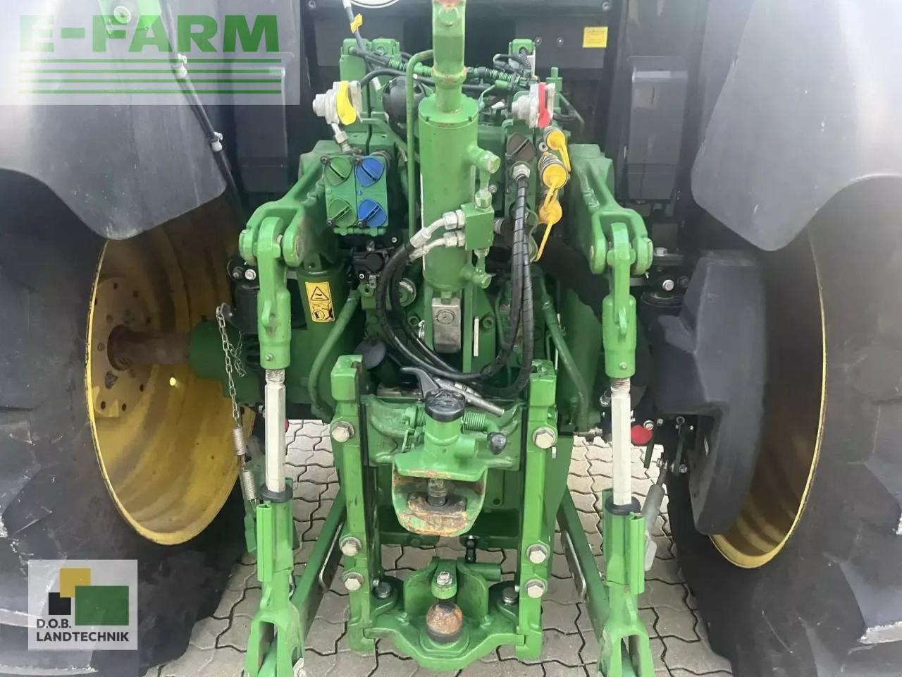 John Deere 6110m - Трактор: фото 5 John Deere 6110m - Трактор: фото 5