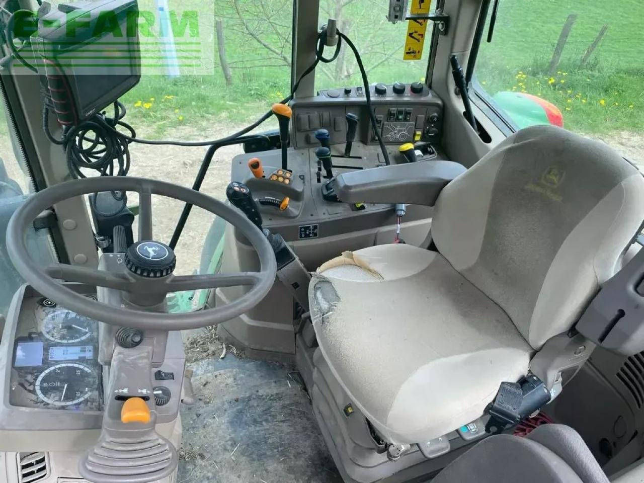 Трактор John Deere 6110m command quad +: фото 10