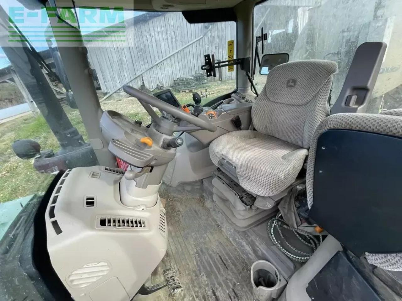 John Deere 6120 r autopower . - Трактор: фото 5 John Deere 6120 r autopower . - Трактор: фото 5