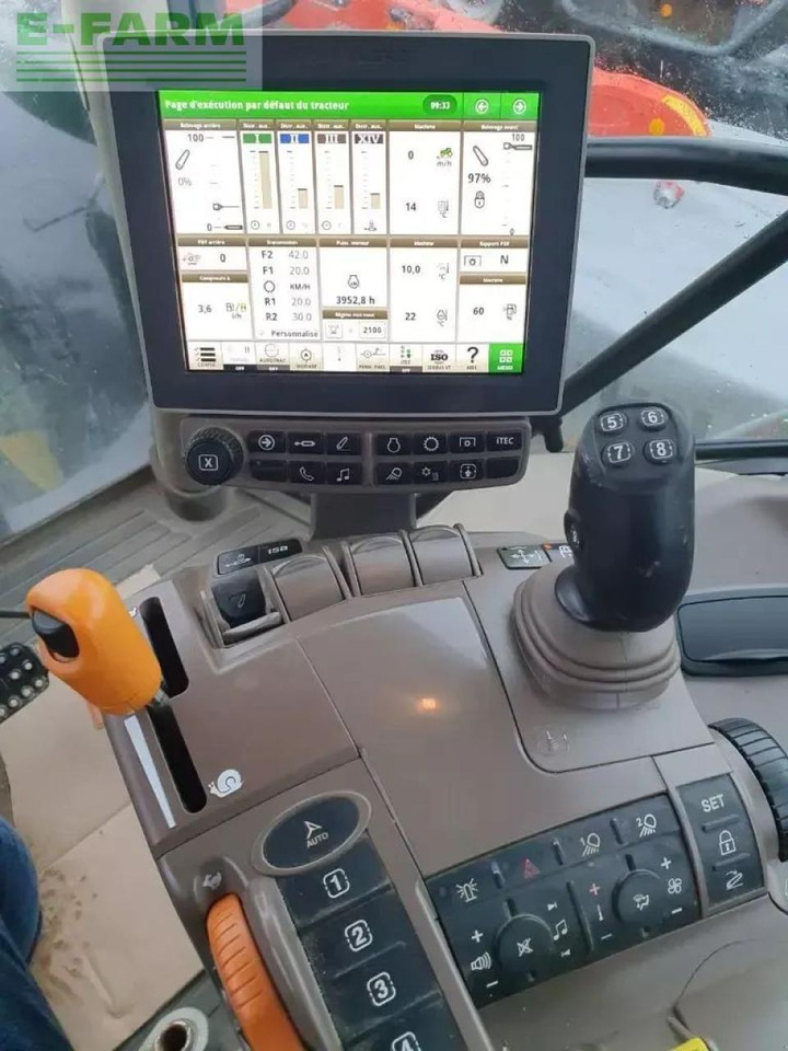 John Deere 6135r - Трактор: фото 3 John Deere 6135r - Трактор: фото 3