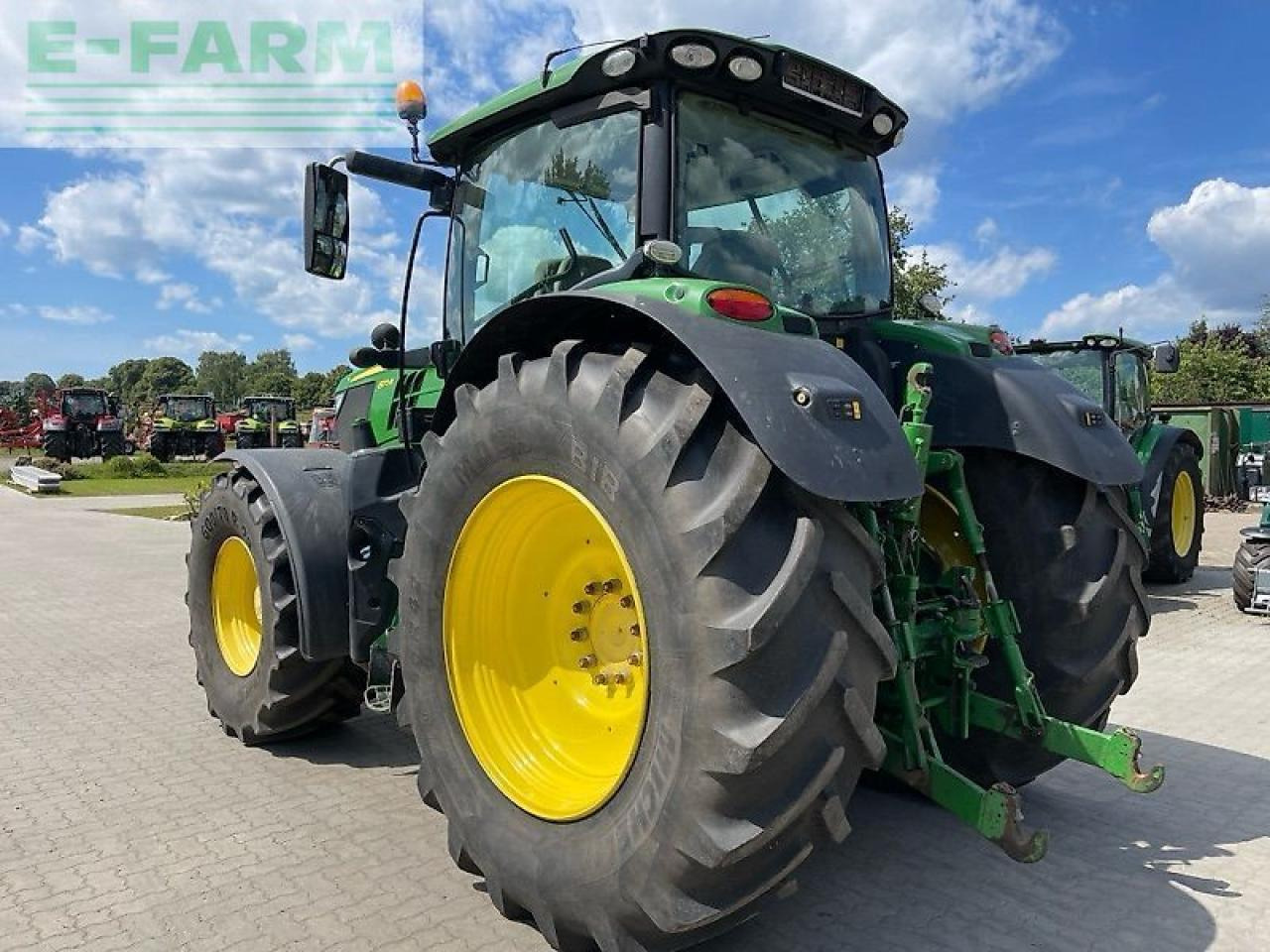 John Deere 6175 r - Трактор: фото 3 John Deere 6175 r - Трактор: фото 3