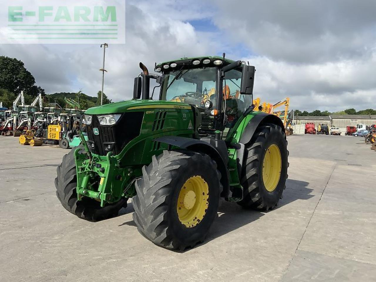 John Deere 6195r tractor (st23689) - Трактор: фото 4 John Deere 6195r tractor (st23689) - Трактор: фото 4