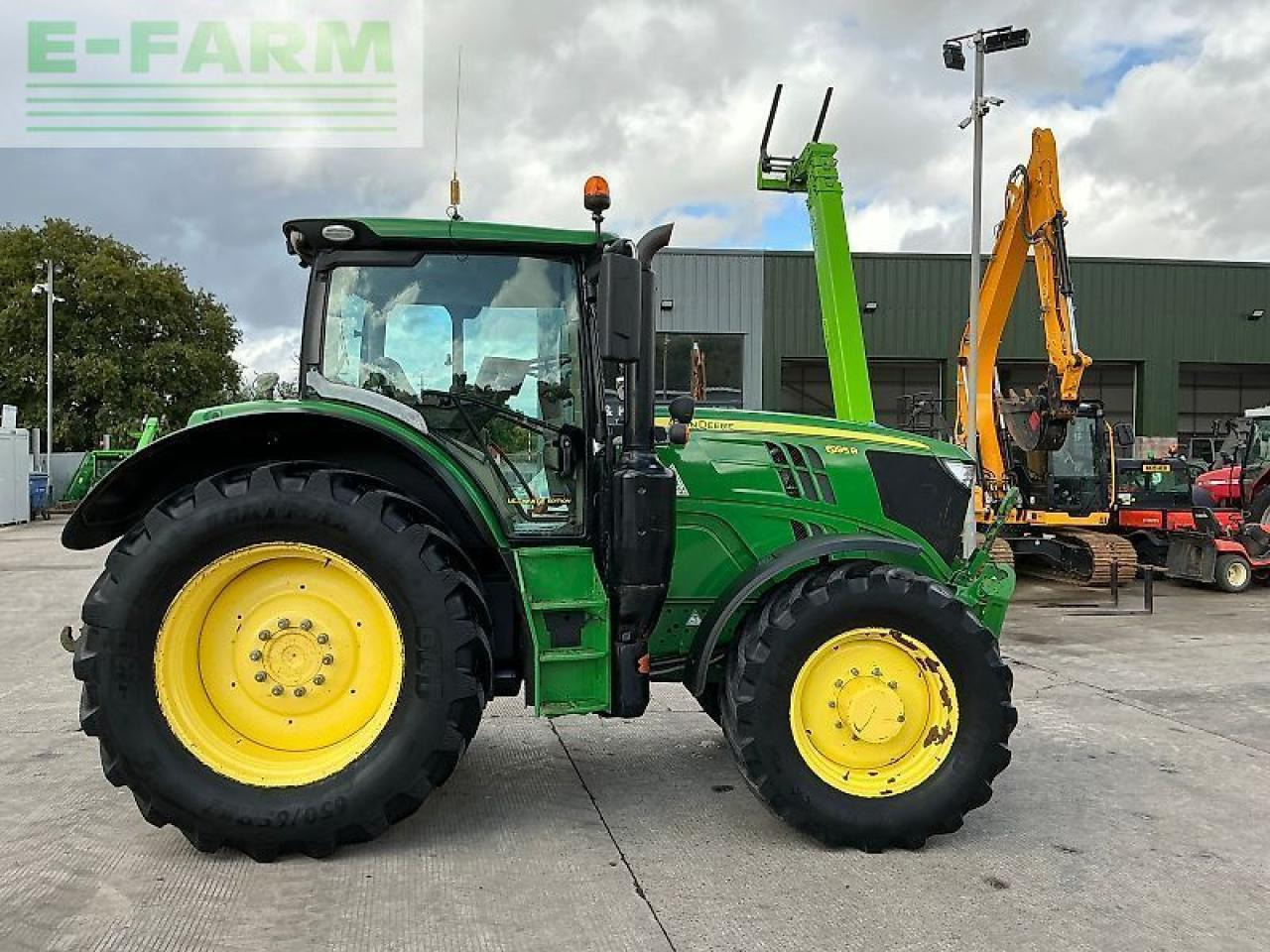 John Deere 6195r tractor (st24010) - Трактор: фото 1 John Deere 6195r tractor (st24010) - Трактор: фото 1