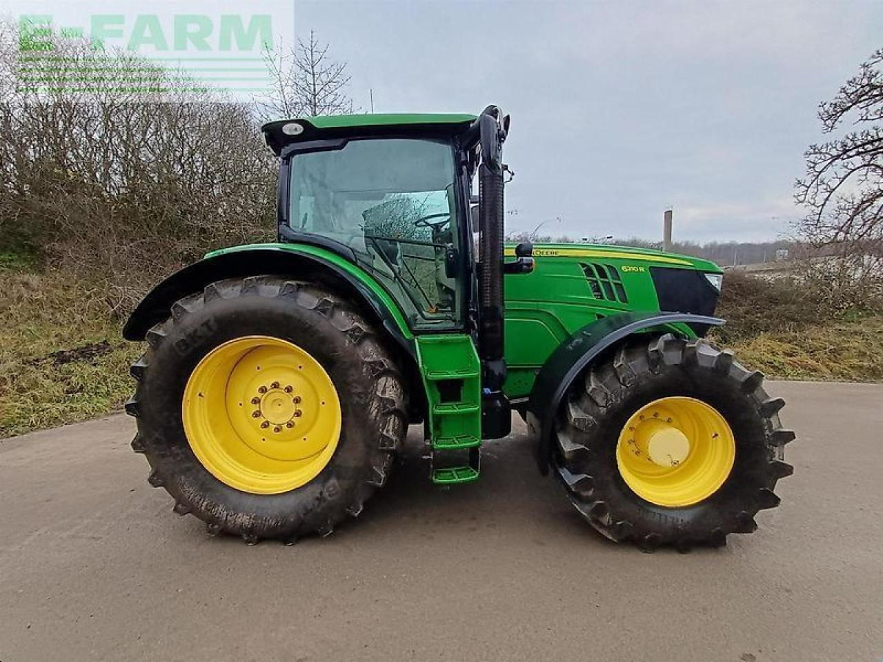 John Deere 6210r - Трактор: фото 3 John Deere 6210r - Трактор: фото 3