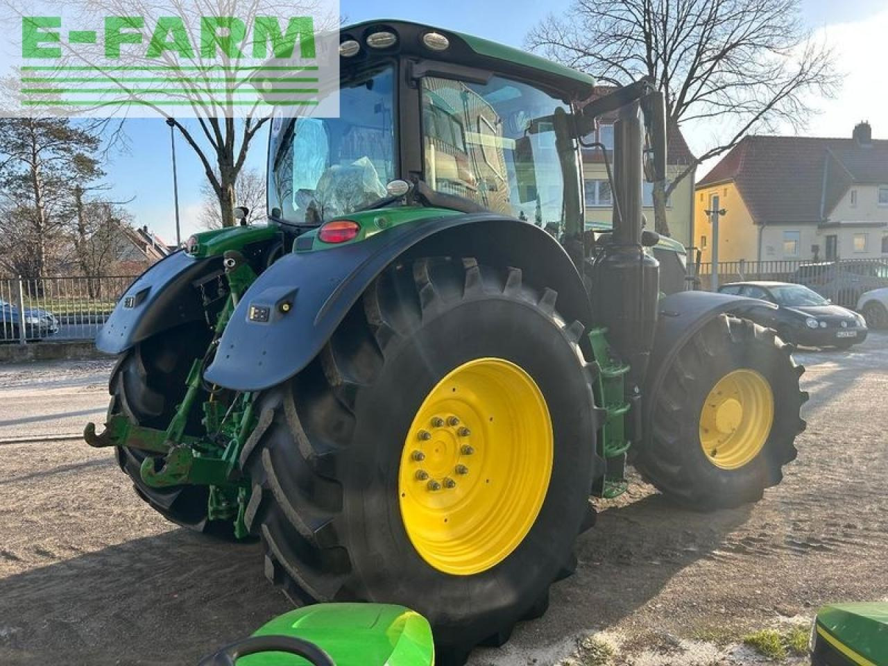 John Deere 6215r - Трактор: фото 4 John Deere 6215r - Трактор: фото 4