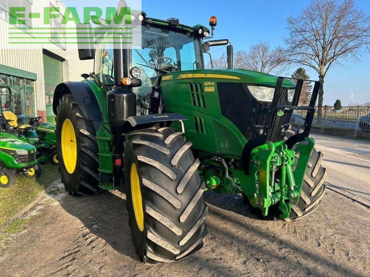 John Deere 6215r - Трактор: фото 3 John Deere 6215r - Трактор: фото 3
