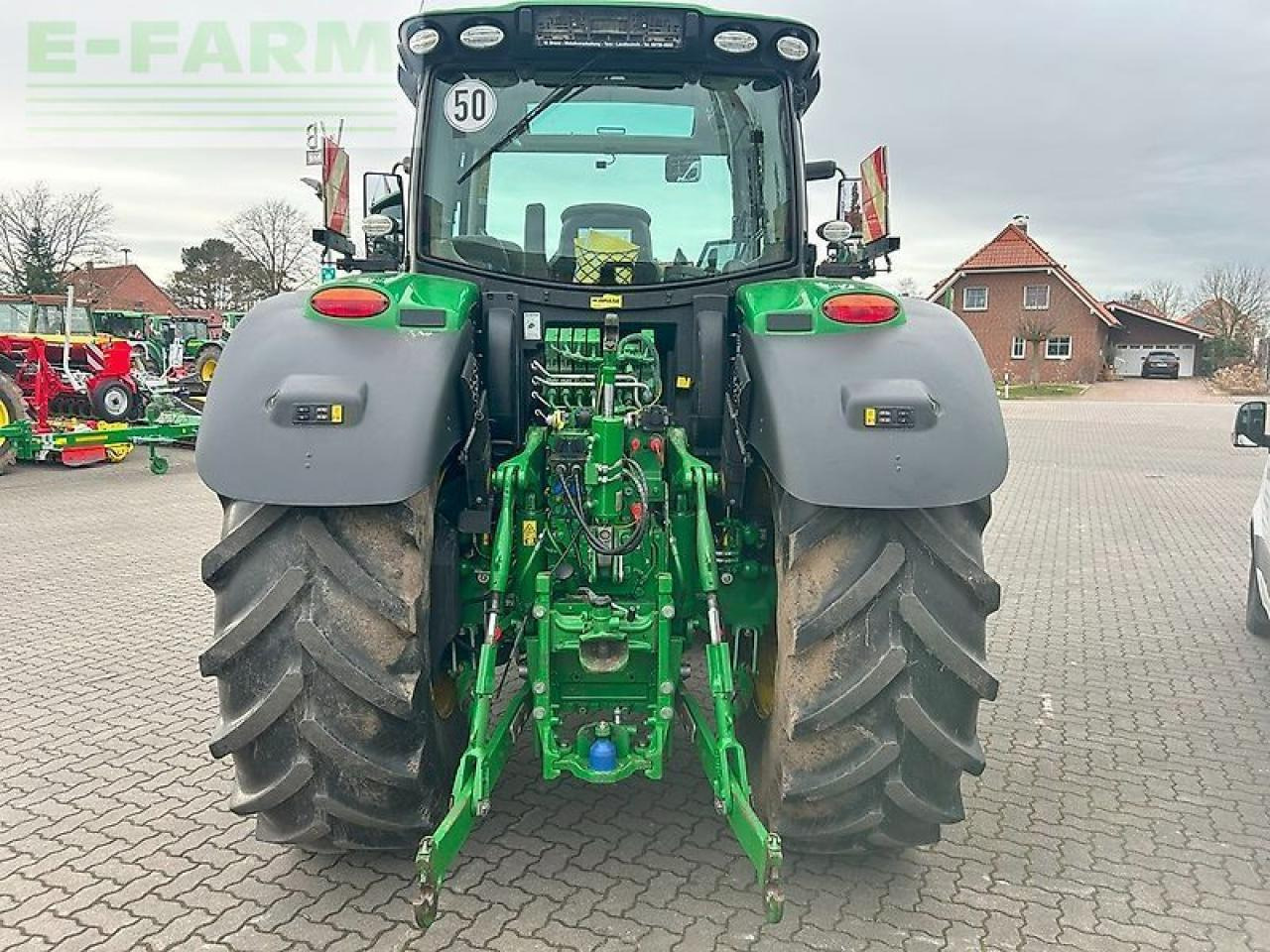 John Deere 6215r - Трактор: фото 5 John Deere 6215r - Трактор: фото 5