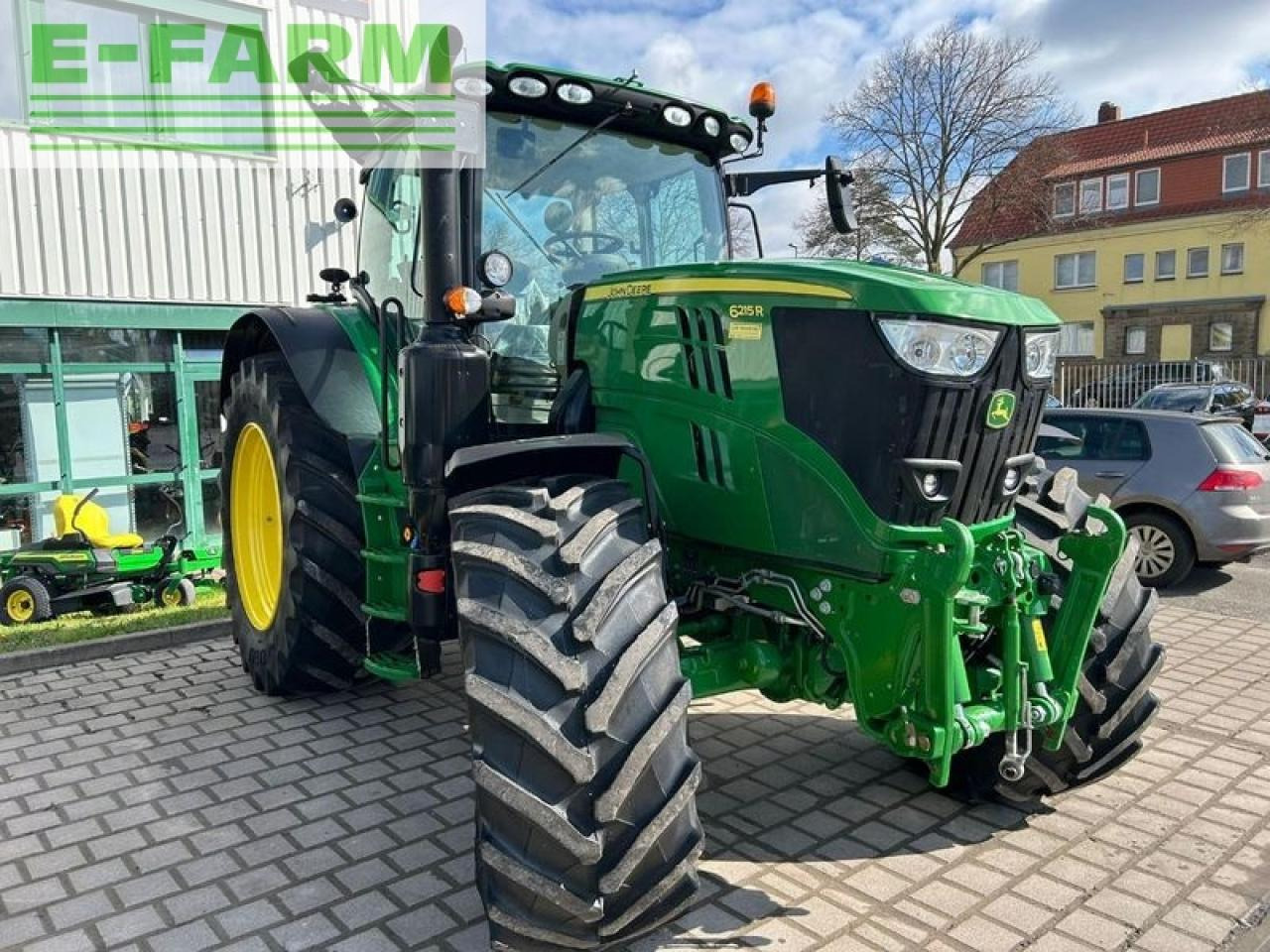 John Deere 6215r - Трактор: фото 5 John Deere 6215r - Трактор: фото 5