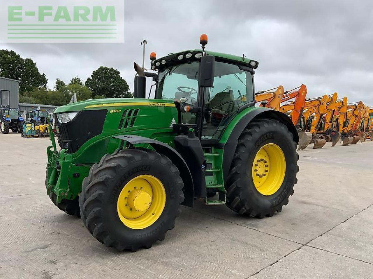 John Deere 6215r tractor (st23353) - Трактор: фото 4 John Deere 6215r tractor (st23353) - Трактор: фото 4