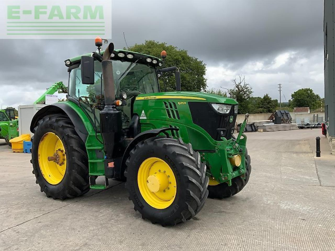 John Deere 6215r tractor (st23802) - Трактор: фото 2 John Deere 6215r tractor (st23802) - Трактор: фото 2