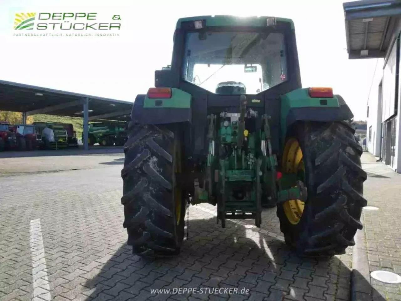 John Deere 6310 - Трактор: фото 5 John Deere 6310 - Трактор: фото 5