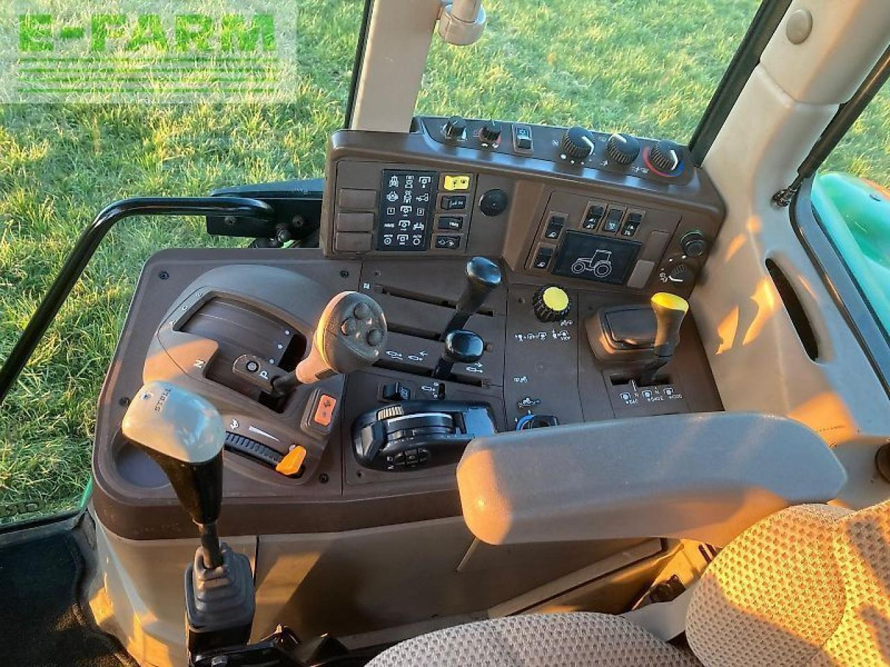 John Deere 6320 autoquad eco-shift - Трактор: фото 5 John Deere 6320 autoquad eco-shift - Трактор: фото 5