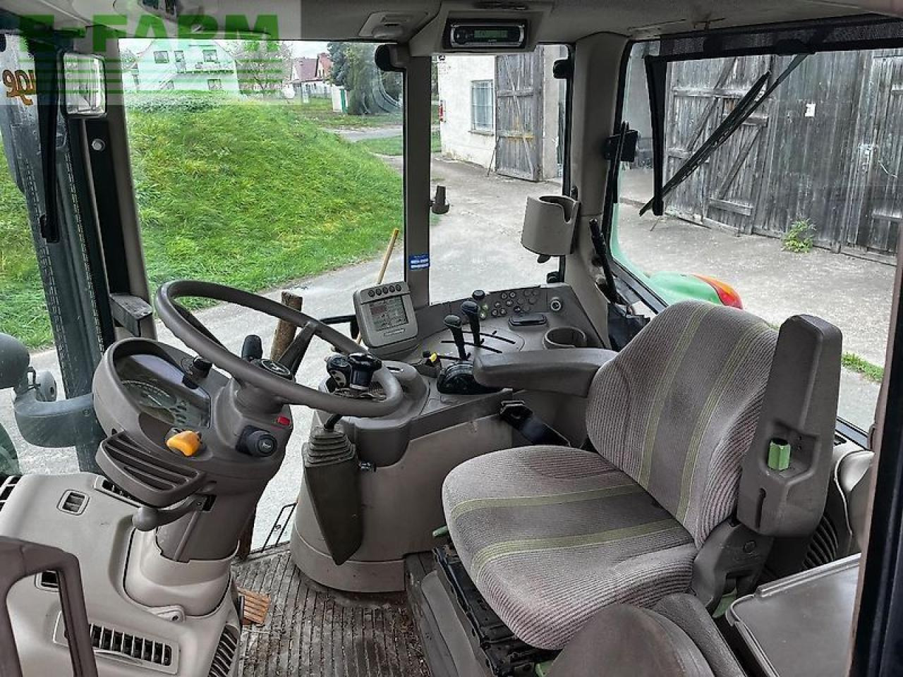 John Deere 6430 premium - Трактор: фото 4 John Deere 6430 premium - Трактор: фото 4