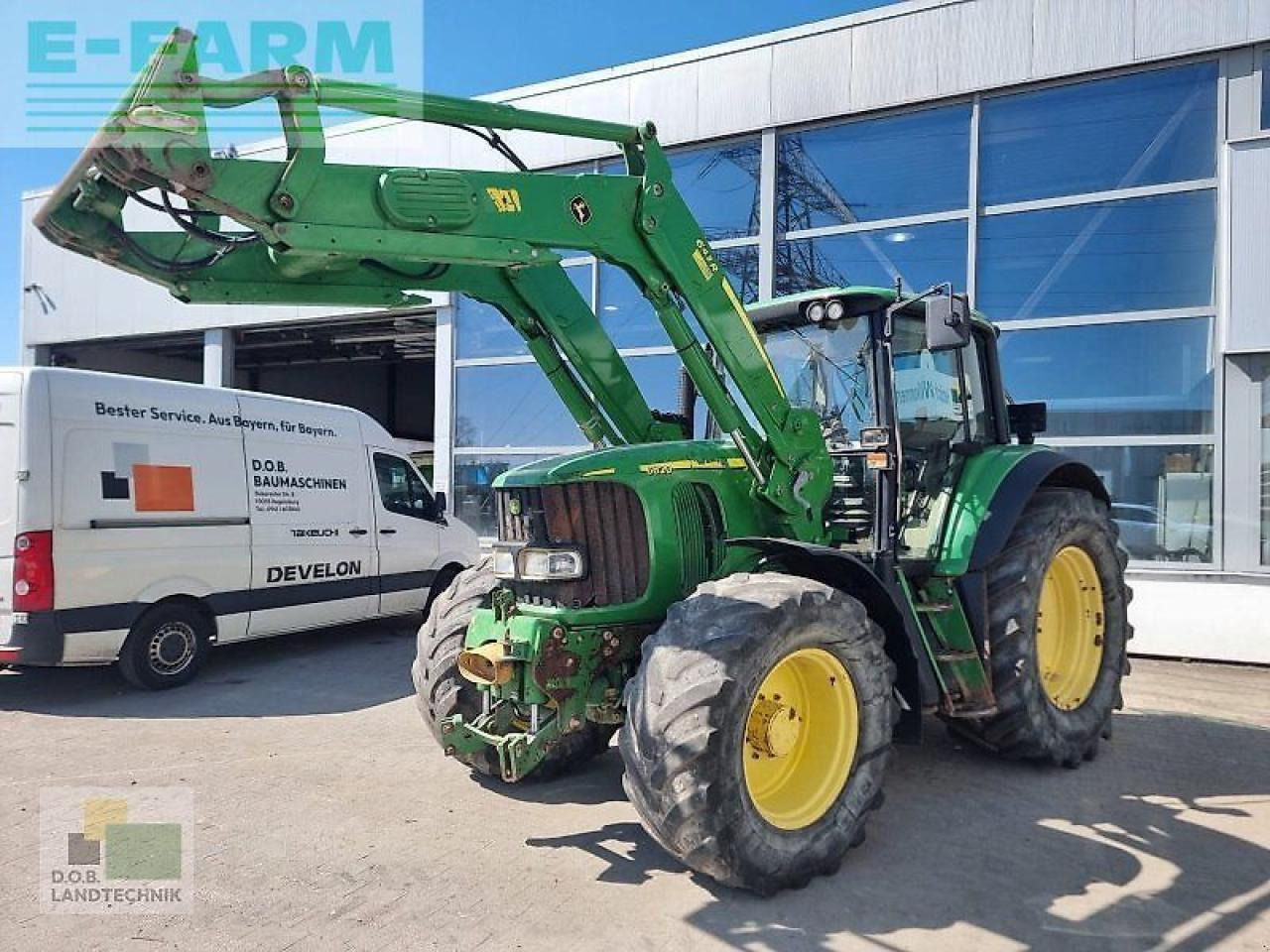 John Deere 6820 - Трактор: фото 1 John Deere 6820 - Трактор: фото 1