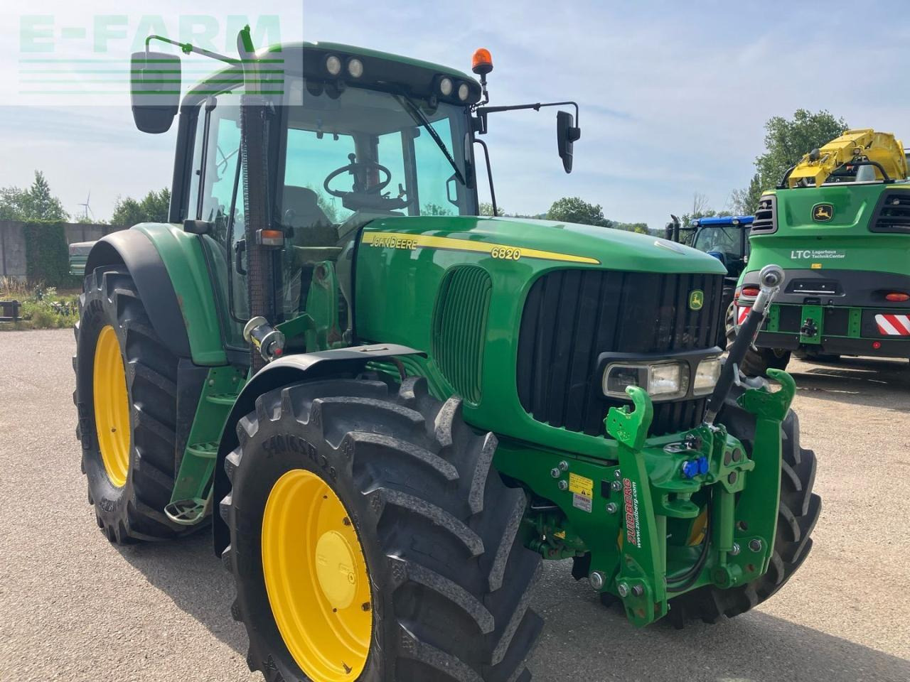 John Deere 6820 Premium - Трактор: фото 4 John Deere 6820 Premium - Трактор: фото 4