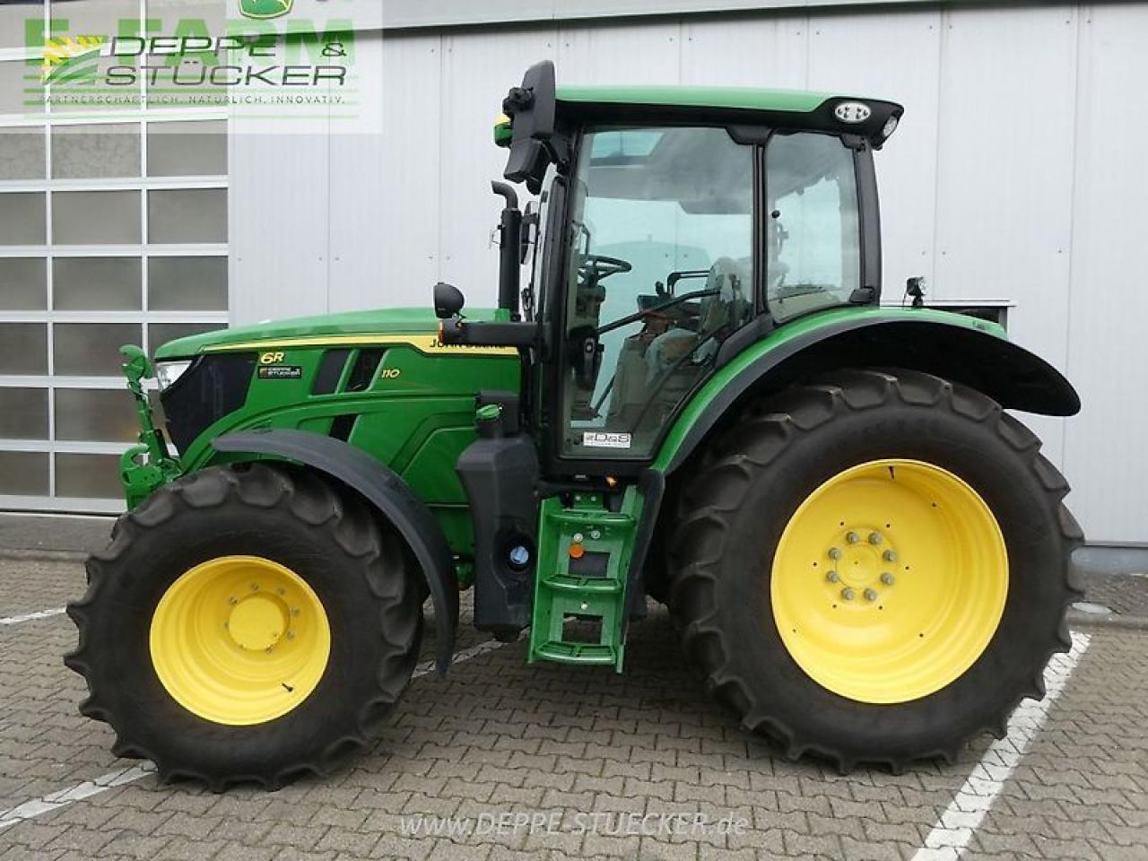 John Deere 6r 110 - Трактор: фото 1 John Deere 6r 110 - Трактор: фото 1