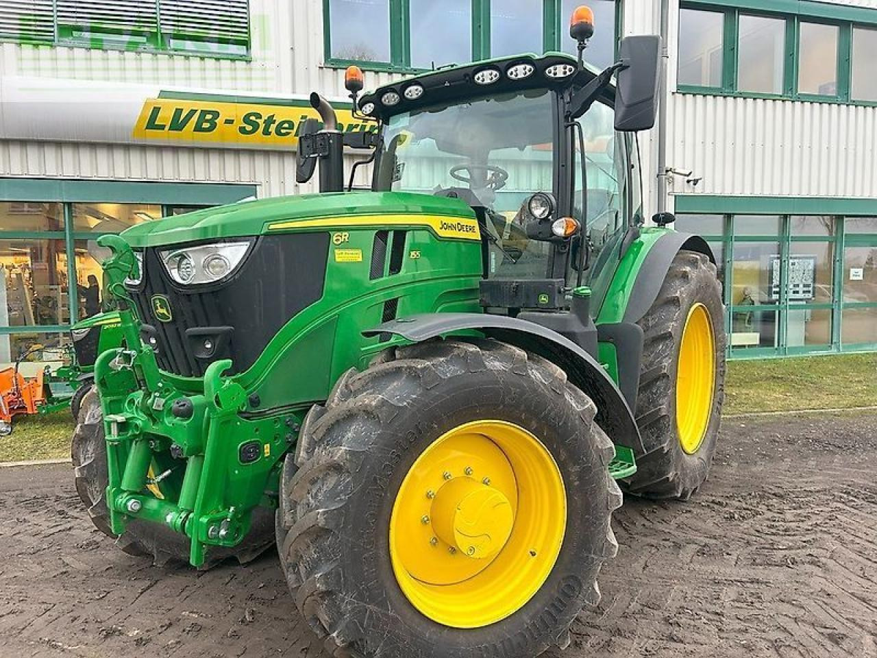 John Deere 6r155 - Трактор: фото 1 John Deere 6r155 - Трактор: фото 1