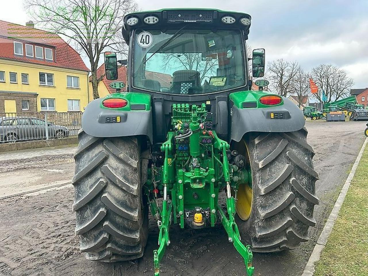 John Deere 6r155 - Трактор: фото 5 John Deere 6r155 - Трактор: фото 5