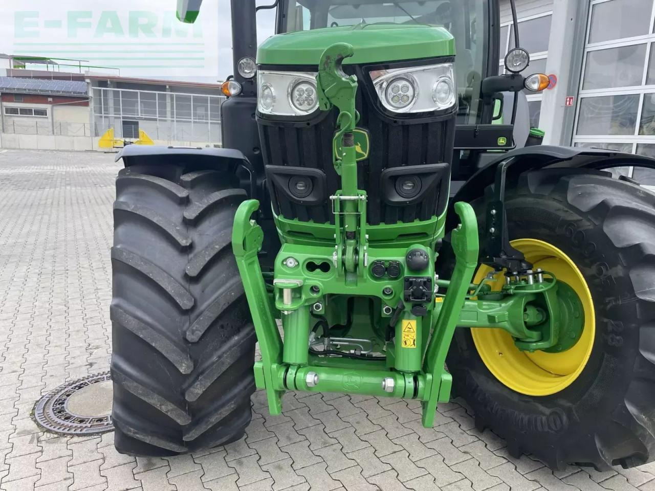 Трактор John Deere 6r185: фото 11