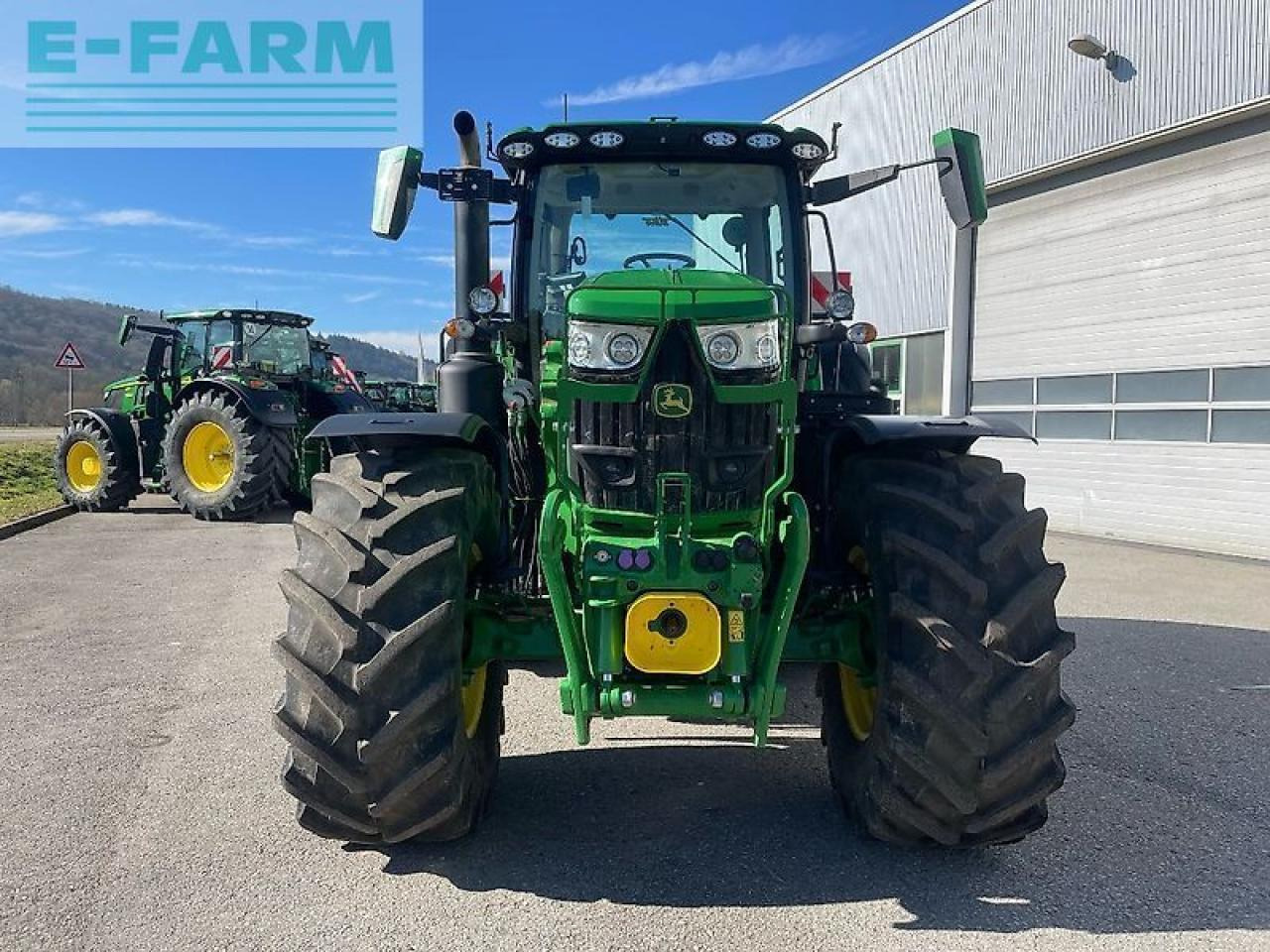 John Deere 6r215 / 6r 215 - Трактор: фото 3 John Deere 6r215 / 6r 215 - Трактор: фото 3