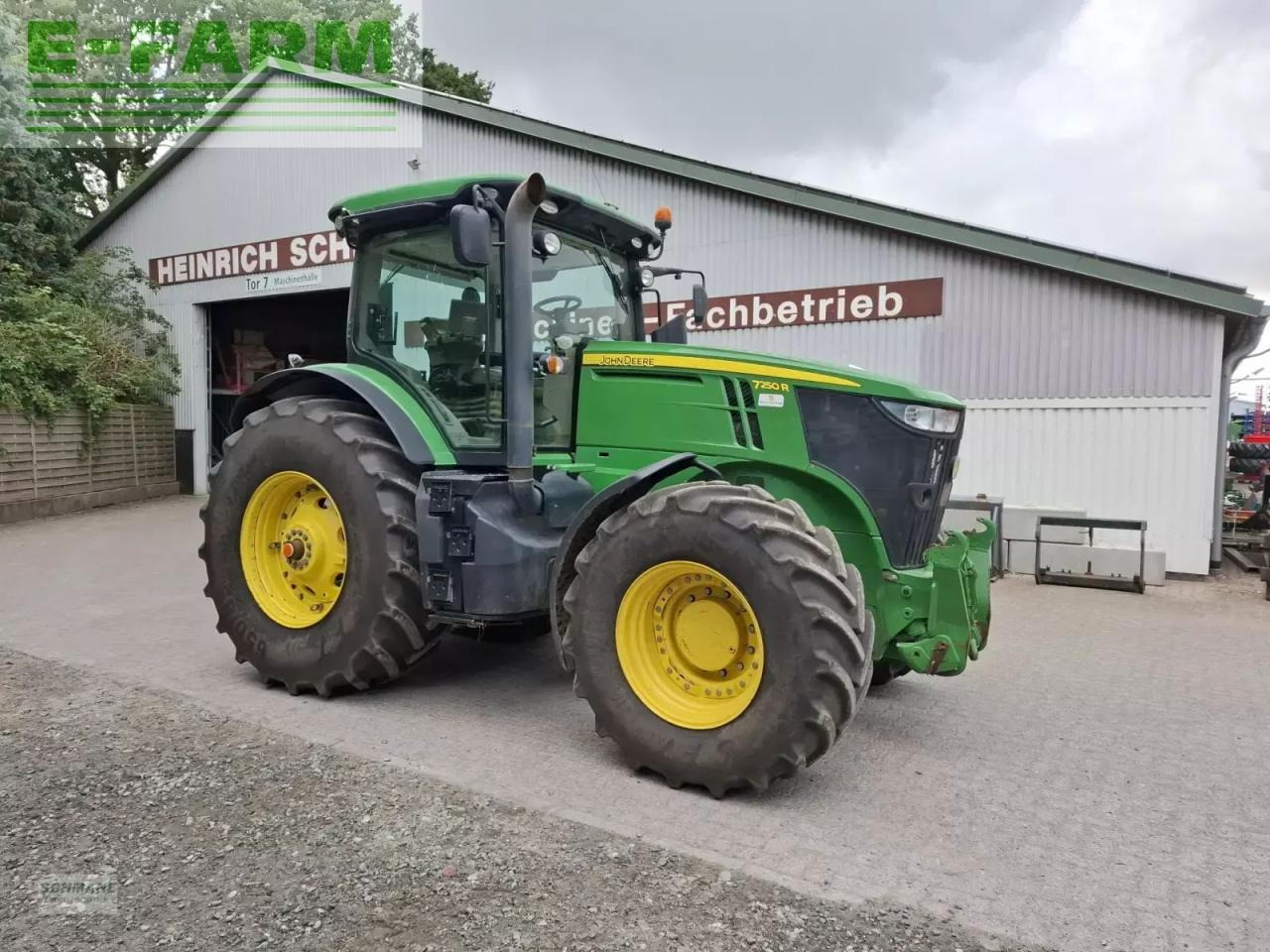John Deere 7250 r - Трактор: фото 1 John Deere 7250 r - Трактор: фото 1