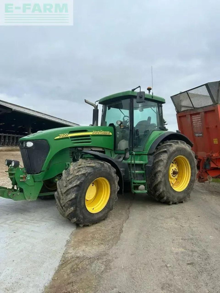 John Deere 7820 - Трактор: фото 1 John Deere 7820 - Трактор: фото 1