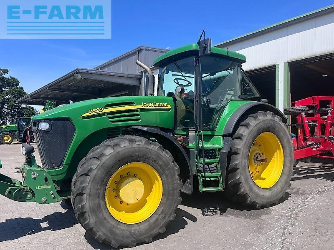 John Deere 7820 allrad traktor - Трактор: фото 1 John Deere 7820 allrad traktor - Трактор: фото 1