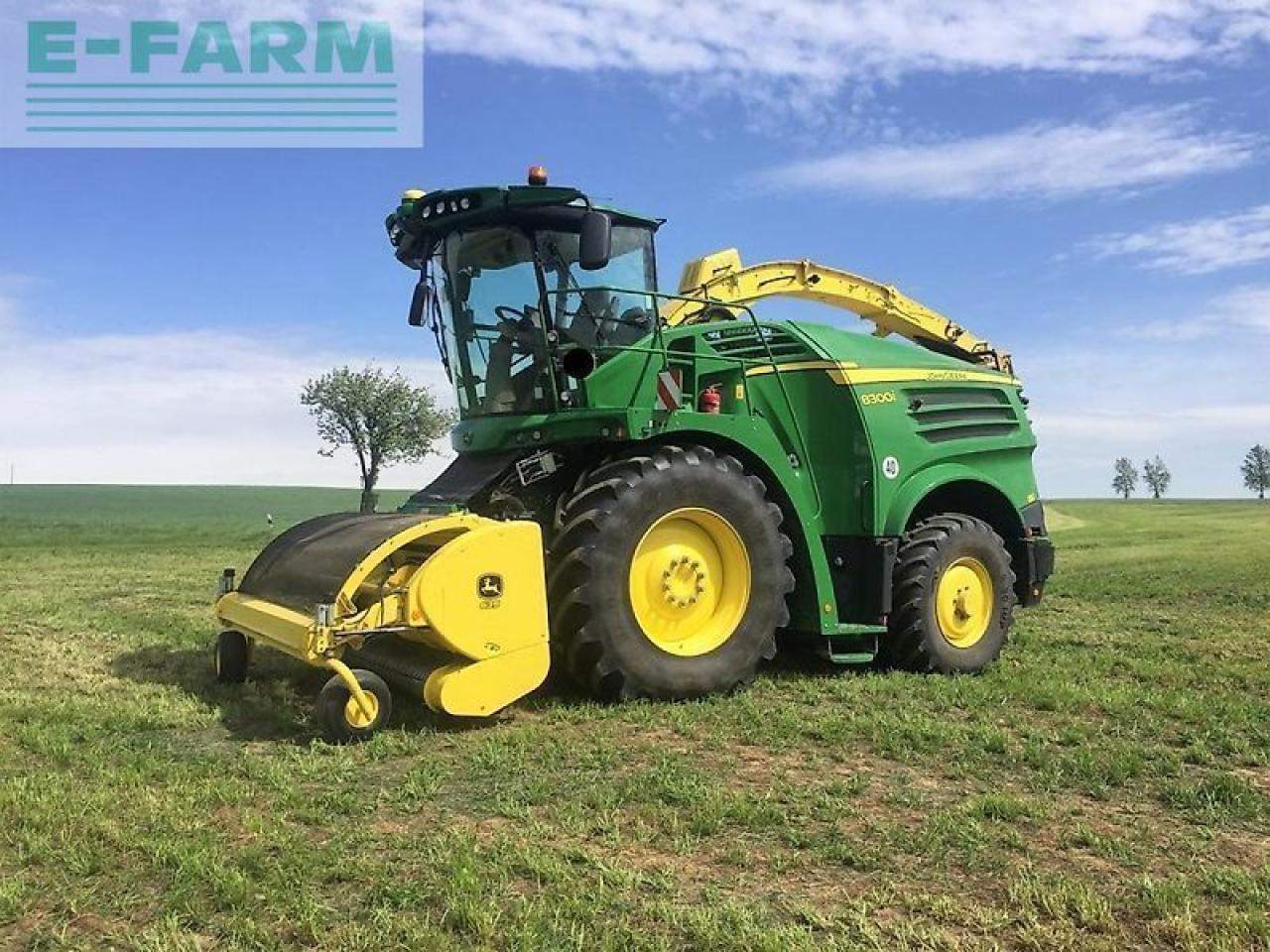 John Deere 8300i mit kemper 360+ & 639 pickup - Кормозбиральний комбайн: фото 5 John Deere 8300i mit kemper 360+ & 639 pickup - Кормозбиральний комбайн: фото 5