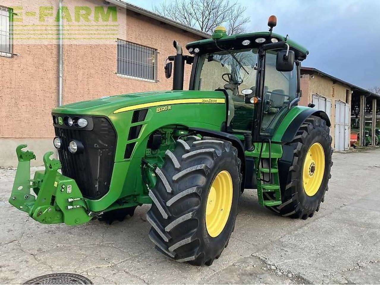 John Deere 8320r *powr shift 16/5* ohne dpf - Трактор: фото 1 John Deere 8320r *powr shift 16/5* ohne dpf - Трактор: фото 1