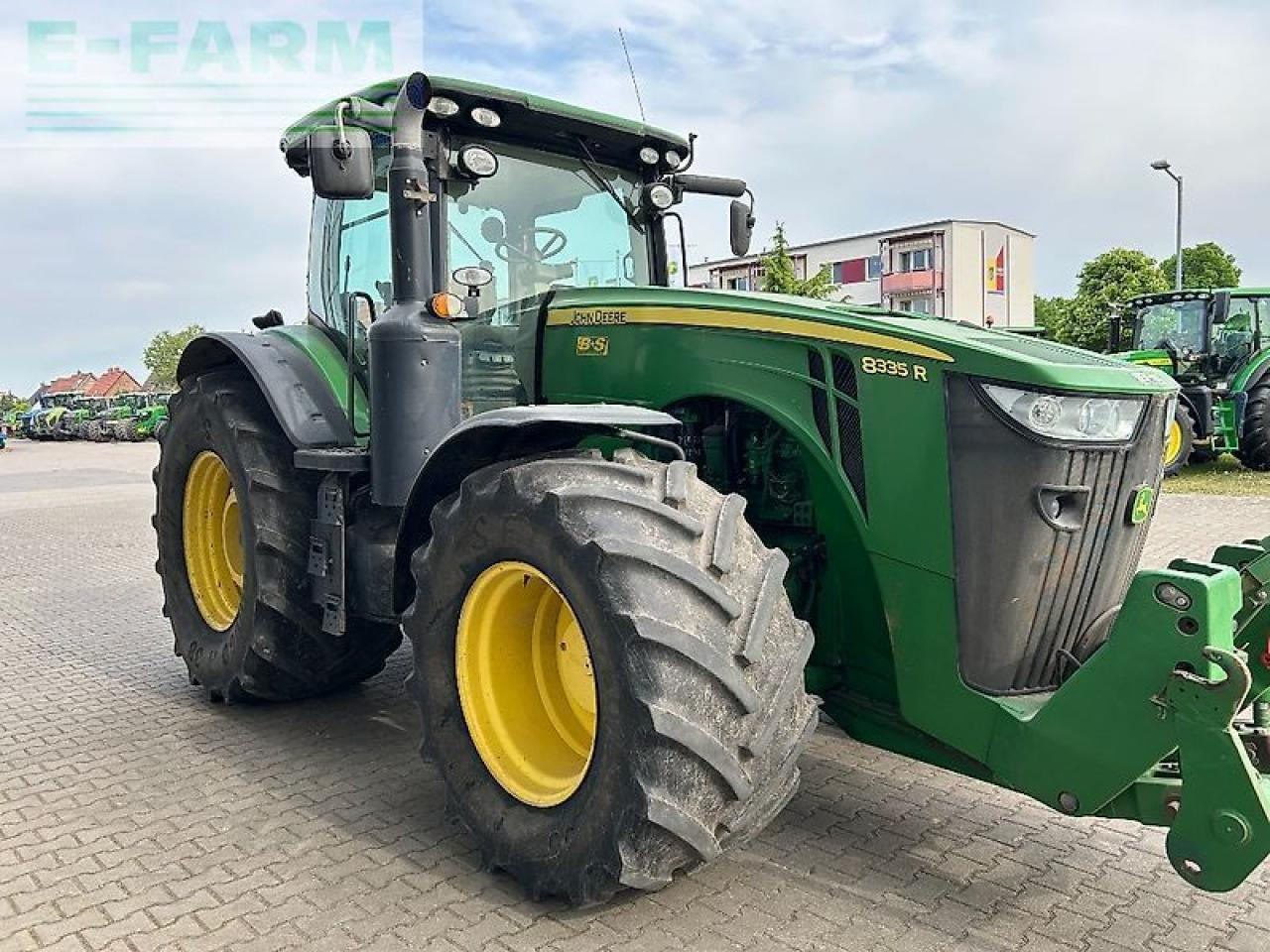 John Deere 8335r - Трактор: фото 5 John Deere 8335r - Трактор: фото 5
