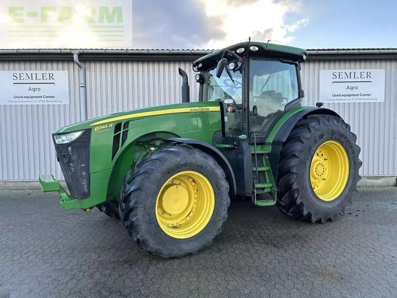 John Deere 8345r - Трактор: фото 1 John Deere 8345r - Трактор: фото 1