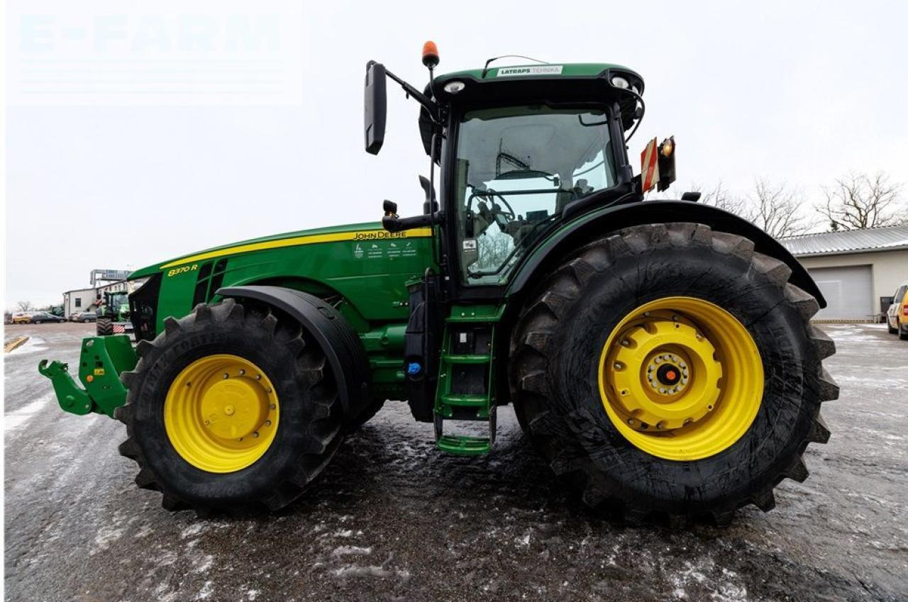 John Deere 8370R - Трактор: фото 2 John Deere 8370R - Трактор: фото 2