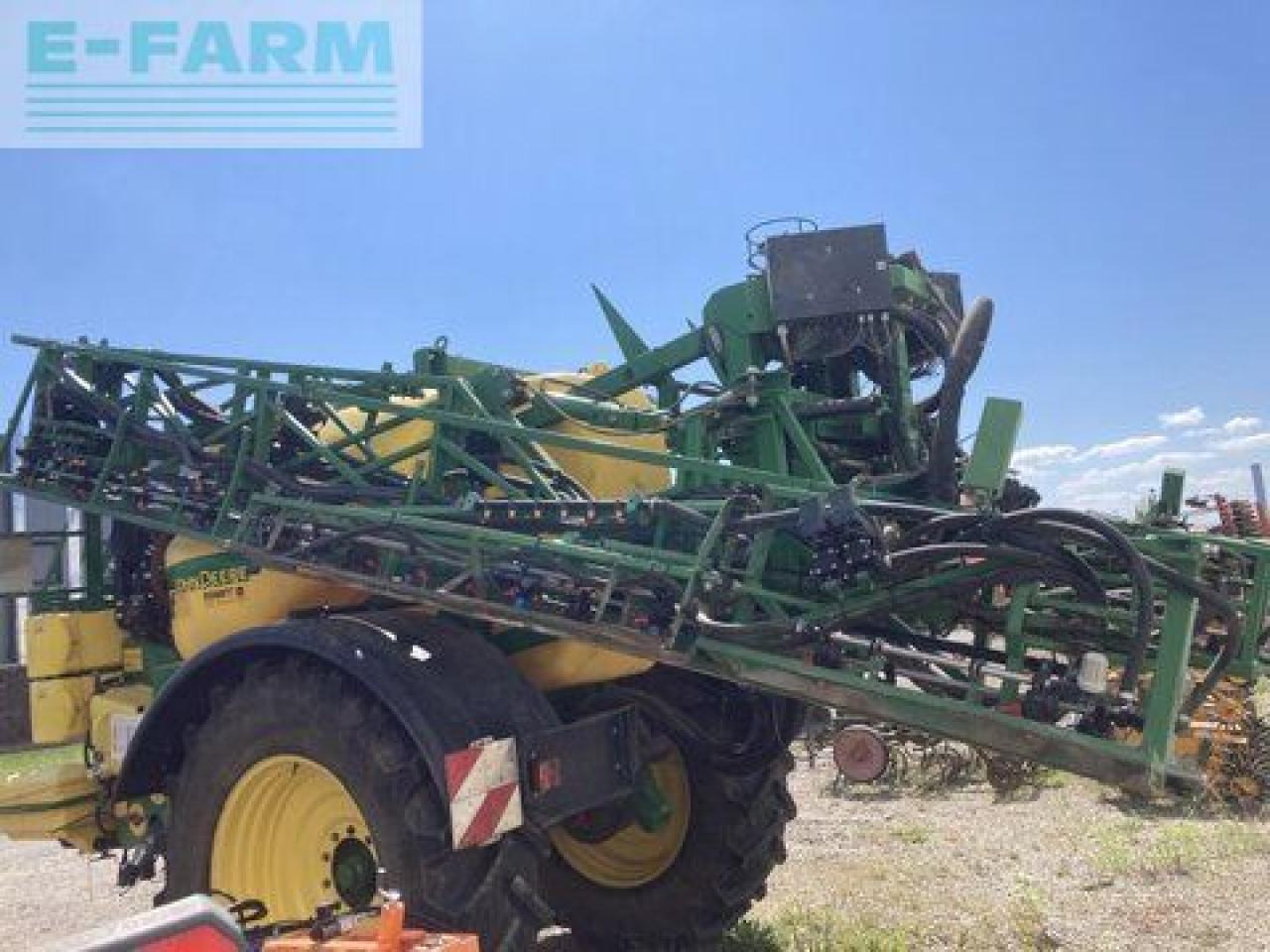John Deere 840 tf - Обприскувач причіпний: фото 5 John Deere 840 tf - Обприскувач причіпний: фото 5