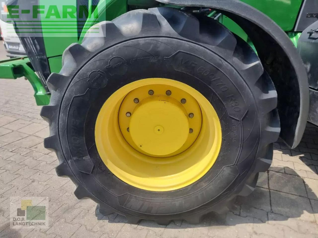 Трактор John Deere 8400 r: фото 10