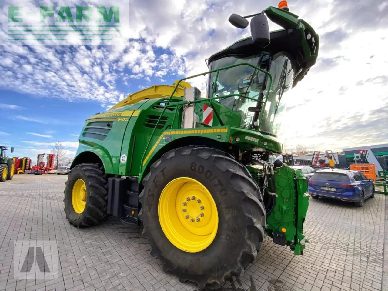 John Deere 8400i - Кормозбиральний комбайн: фото 1 John Deere 8400i - Кормозбиральний комбайн: фото 1