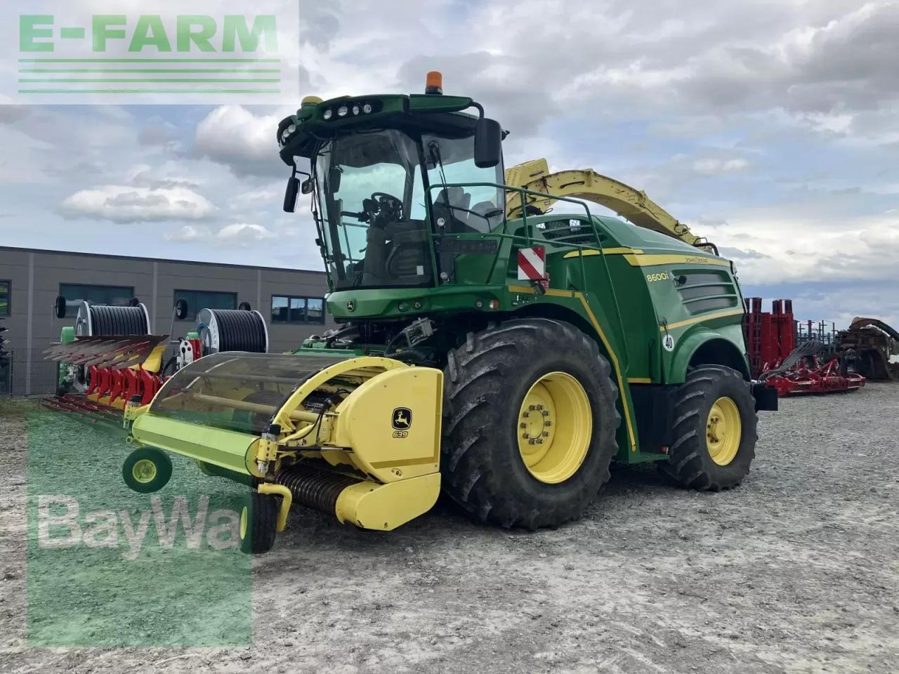 John Deere 8600i - Кормозбиральний комбайн: фото 1 John Deere 8600i - Кормозбиральний комбайн: фото 1