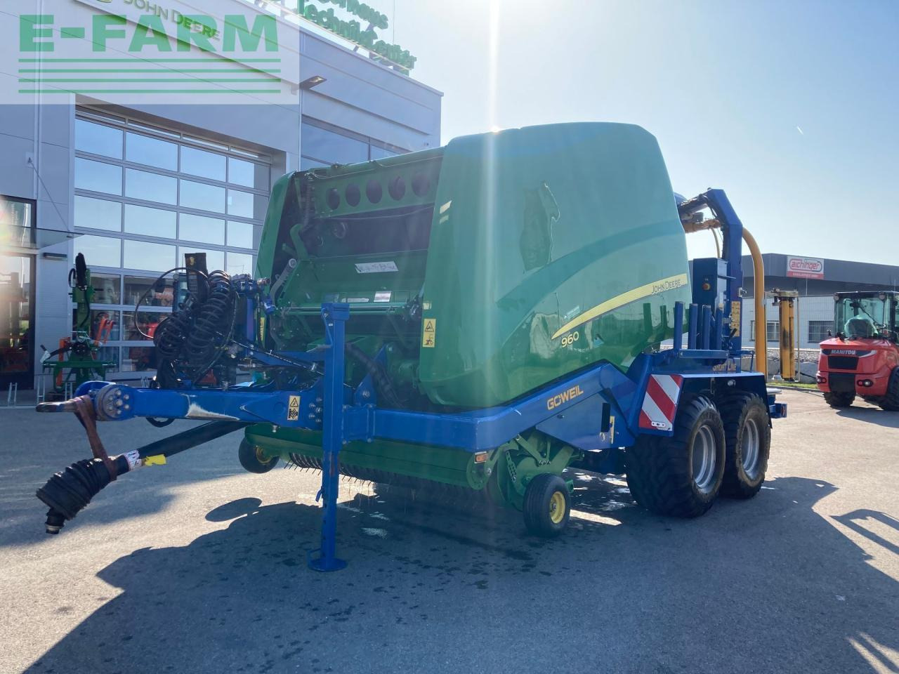 John Deere 960 - Прес-підбирач тюковий: фото 1 John Deere 960 - Прес-підбирач тюковий: фото 1