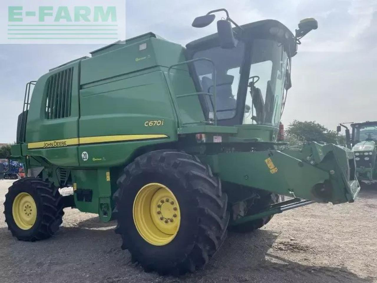 John Deere c670i - Зернозбиральний комбайн: фото 3 John Deere c670i - Зернозбиральний комбайн: фото 3