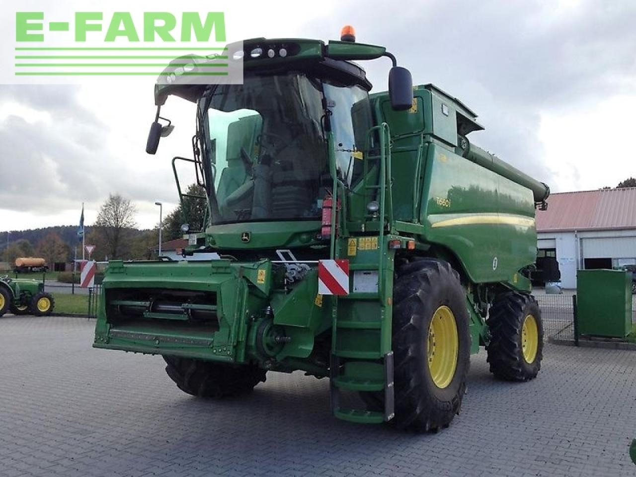 John Deere t660 mit 630x schneidwerk - Зернозбиральний комбайн: фото 1 John Deere t660 mit 630x schneidwerk - Зернозбиральний комбайн: фото 1