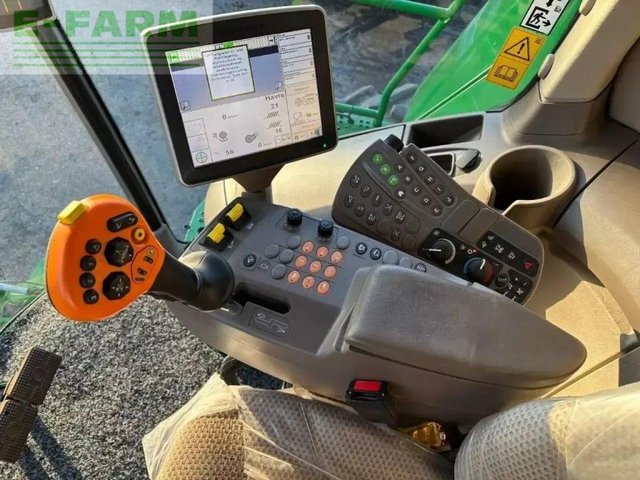 Зернозбиральний комбайн John Deere t670i 4wd: фото 9 Зернозбиральний комбайн John Deere t670i 4wd: фото 9