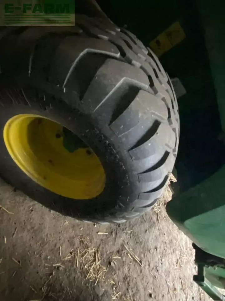 Прес-підбирач тюковий John Deere v451m: фото 8